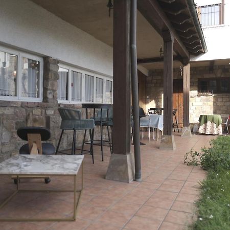 Posada La Estela De Barros Corrales De Buelna Экстерьер фото