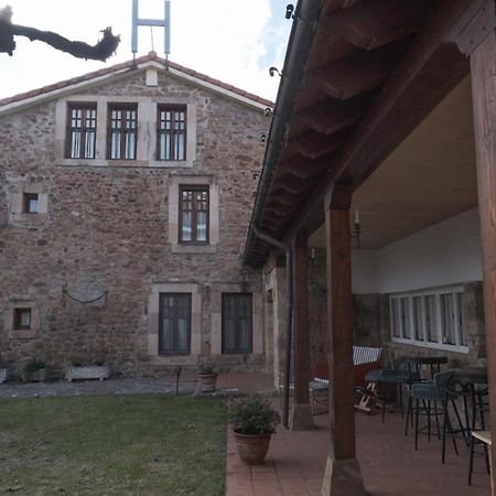 Posada La Estela De Barros Corrales De Buelna Экстерьер фото
