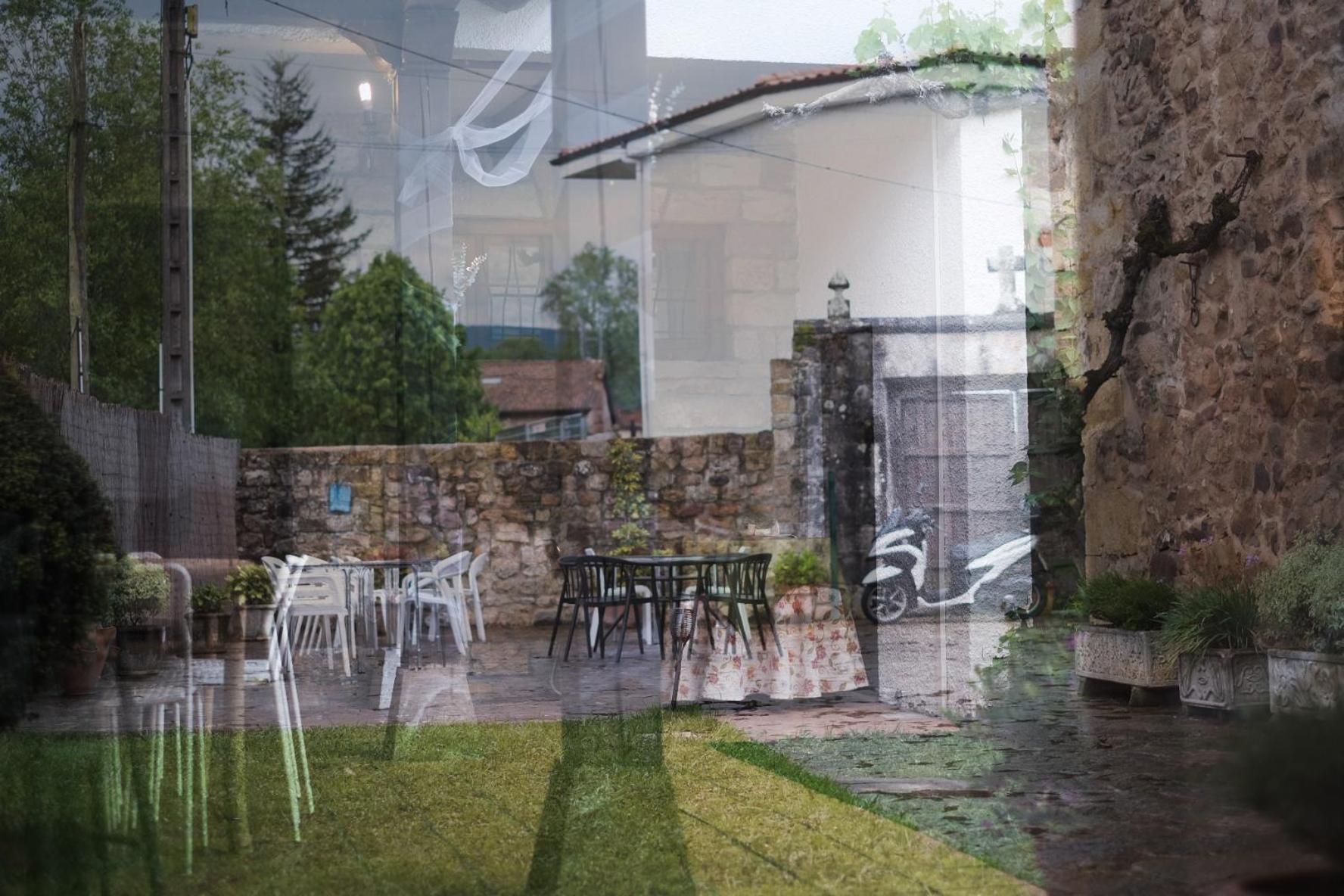 Posada La Estela De Barros Corrales De Buelna Экстерьер фото
